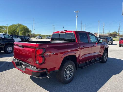 Radiant Red Tintcoat 2026 Chevrolet Colorado LT