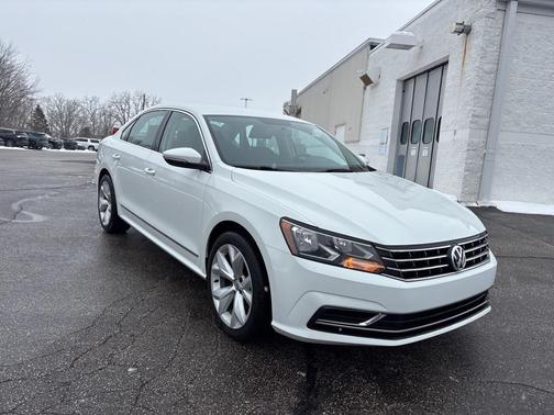 2016 Volkswagen Passat 1.8T S
