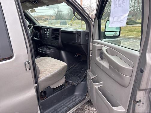 2008 Chevrolet Express 1500 Base