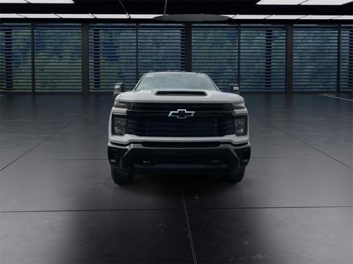 2026 Chevrolet Silverado 2500 Custom