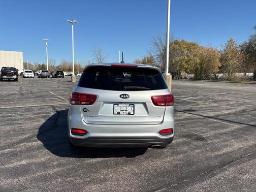 2020 Kia Sorento LX