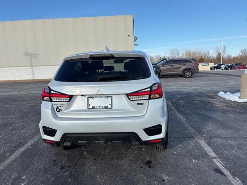 2022 Mitsubishi Outlander Sport 2.0 LE