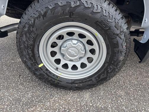 Summit White 2026 Chevrolet Silverado 1500 WT