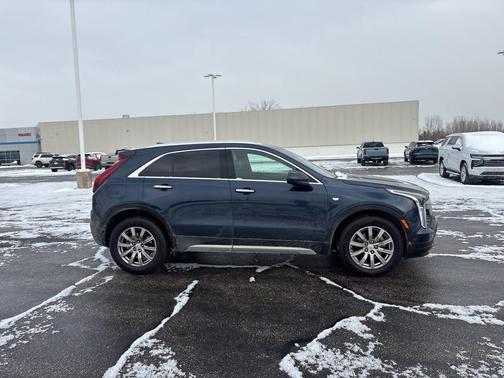 2019 Cadillac XT4 Premium Luxury