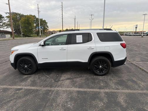 2019 GMC Acadia SLT-1