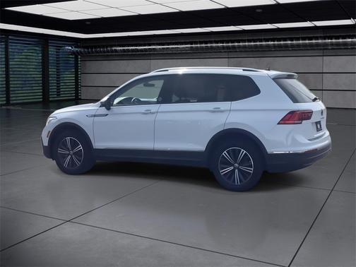 2024 Volkswagen Tiguan 2.0T Wolfsburg Edition