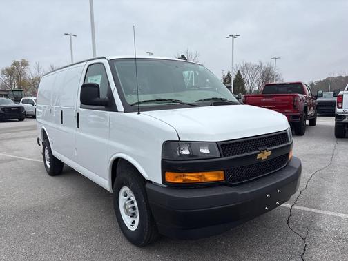 2025 Chevrolet Express 2500 RWD 2500 Regular Wheelbase WT