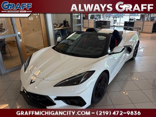 Arctic White 2026 Chevrolet Corvette Stingray w/3LT