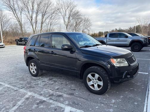 2011 Suzuki Grand Vitara Premium