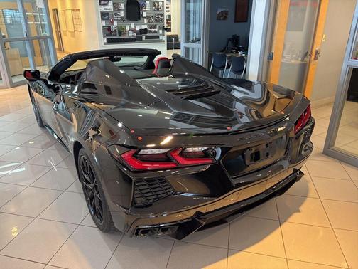 Black 2026 Chevrolet Corvette Stingray w/1LT