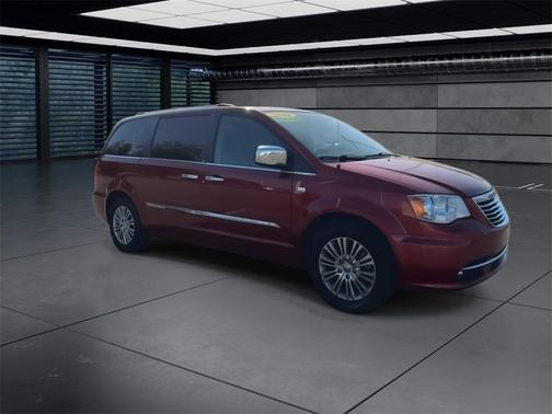 2014 Chrysler Town & Country Touring-L