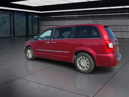 2014 Chrysler Town & Country Touring-L