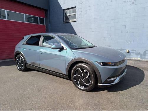 2024 Hyundai IONIQ 5 SEL