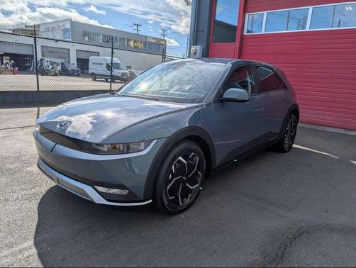 2024 Hyundai IONIQ 5 SEL