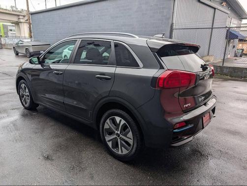 Gray 2022 Kia Niro EV EX Premium 4dr Crossover