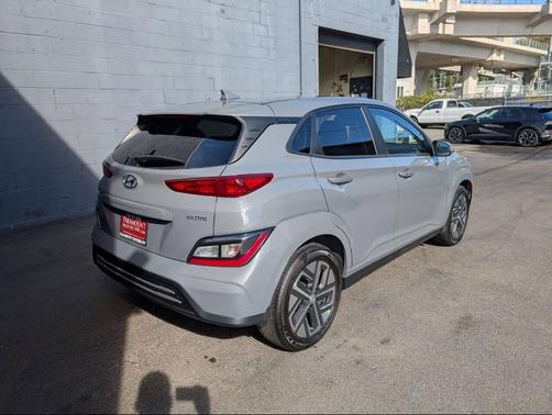 2023 Hyundai KONA EV SE 4dr Crossover
