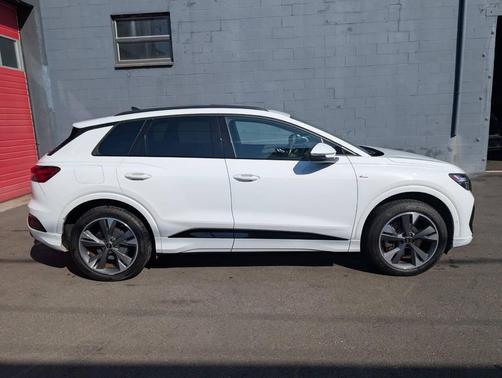 2023 Audi Q4 e-tron quattro Premium Plus 50 AWD 4dr SUV