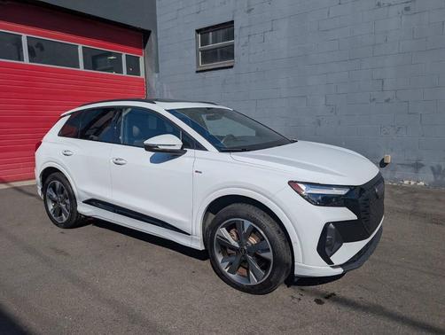 2023 Audi Q4 e-tron quattro Premium Plus 50 AWD 4dr SUV