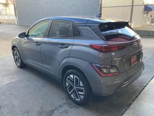 2023 Hyundai KONA EV SE
