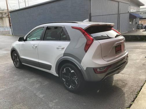 2023 Kia Niro EV Wave 4dr Crossover