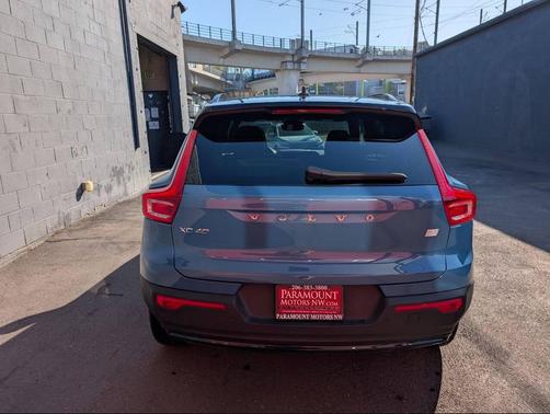 2023 Volvo XC40 Recharge Pure Electric Twin Ultimate eAWD 4dr SUV