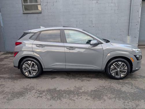 2023 Hyundai KONA EV SEL 4dr Crossover