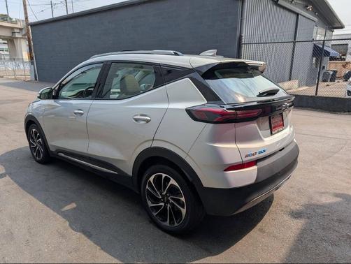 2022 Chevrolet Bolt EUV Premier 4dr Hatchback