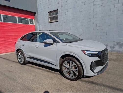 2023 Audi Q4 e-tron quattro Premium 50 AWD 4dr Sportback
