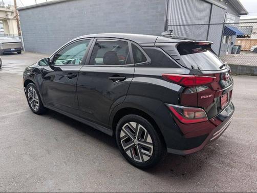 2023 Hyundai KONA EV SE 4dr Crossover