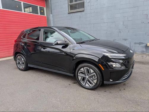 2023 Hyundai KONA EV SE 4dr Crossover