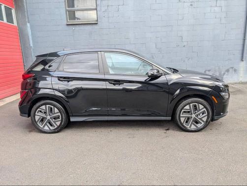 2023 Hyundai KONA EV SE 4dr Crossover