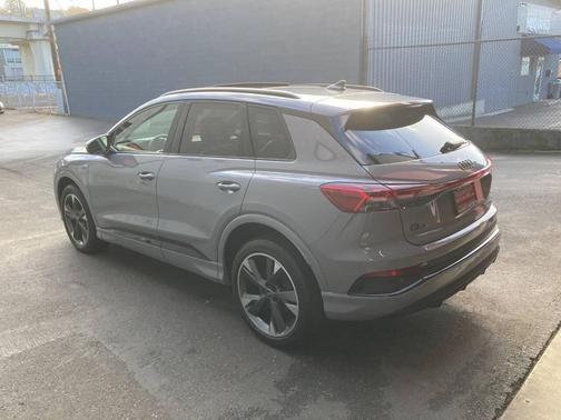 2023 Audi Q4 e-tron quattro Premium Plus 50 AWD 4dr SUV