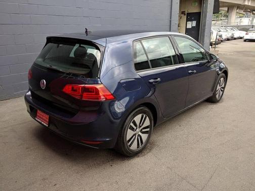 2016 Volkswagen e-Golf SE
