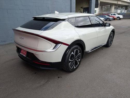 2022 Kia EV6 Wind 4dr Crossover