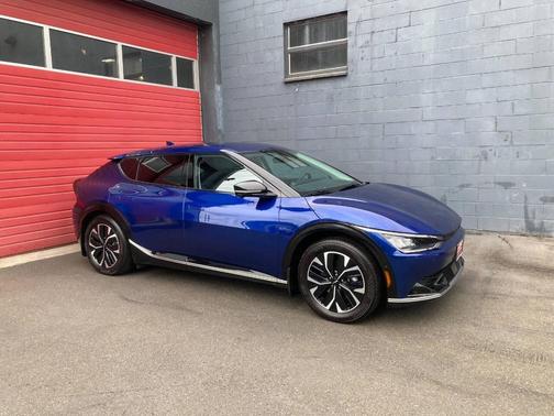 2022 Kia EV6 Wind