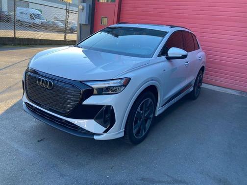 2023 Audi Q4 e-tron quattro Premium Plus 50 AWD 4dr SUV