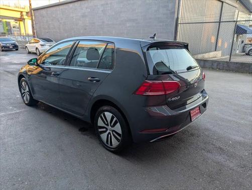 2019 Volkswagen e-Golf SE