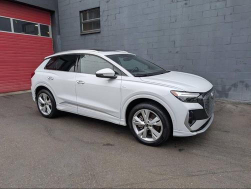 2023 Audi Q4 e-tron quattro Premium Plus 50 AWD 4dr SUV