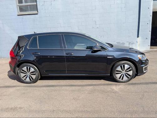 2016 Volkswagen e-Golf SEL Premium