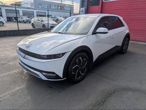 2024 Hyundai IONIQ 5 SEL
