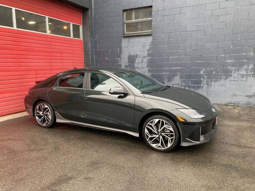 2023 Hyundai IONIQ 6 SEL