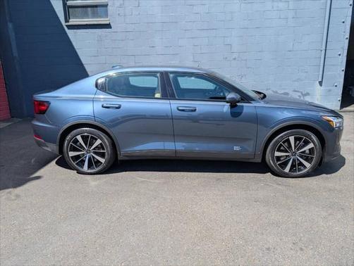 2022 Polestar 2 Long Range Dual Motor