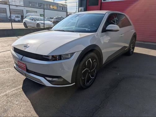 2024 Hyundai IONIQ 5 SEL