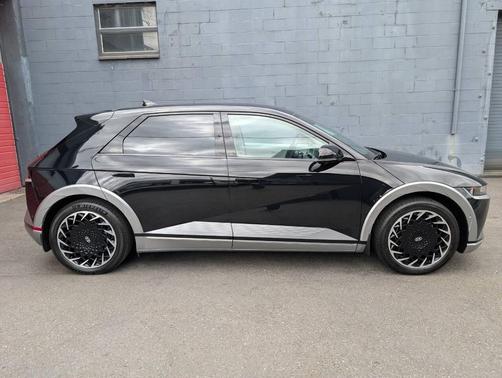 Black 2024 Hyundai IONIQ 5 Limited