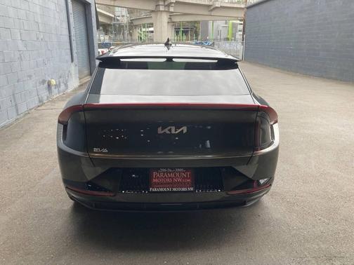 2023 Kia EV6 Wind AWD 4dr Crossover