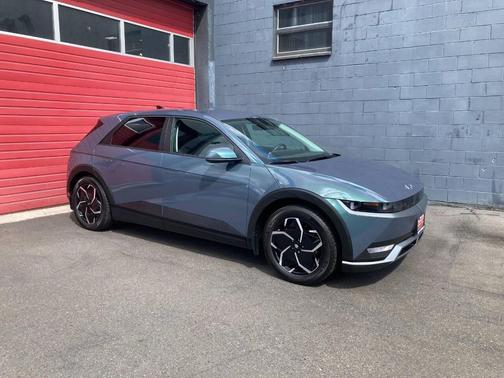 Green 2024 Hyundai IONIQ 5 SE