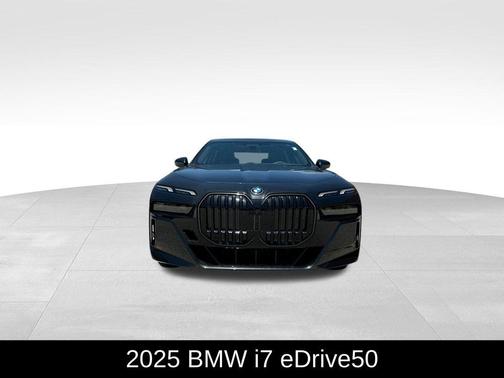 2025 BMW i7 eDrive50