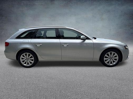 Ice Silver Metallic 2011 Audi A4 2.0T Avant Premium quattro