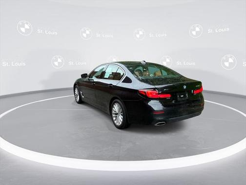 2022 BMW 530 i xDrive