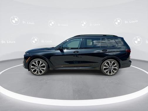 2023 BMW X7 M60i